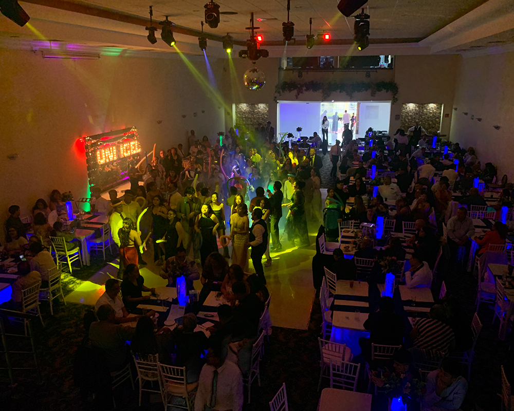 ¡LA PISTA SE ENCIENDE!